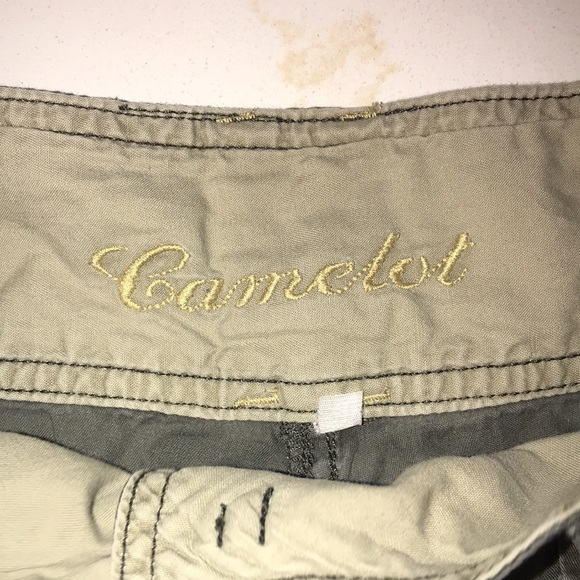 Camelot Camo low rise shorts - Picture 3 of 3